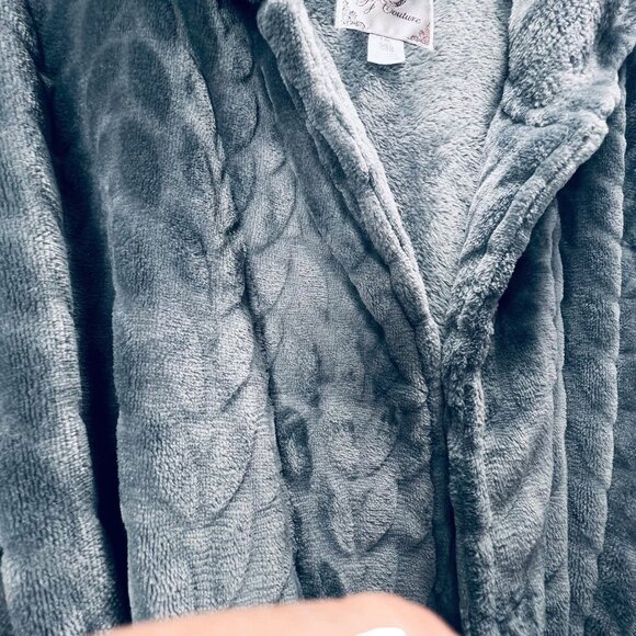 PJ Couture Hooded Plush Robe Belt Tie Quilted L/XL Gray Sleepware Pockets - Picture 5 of 13